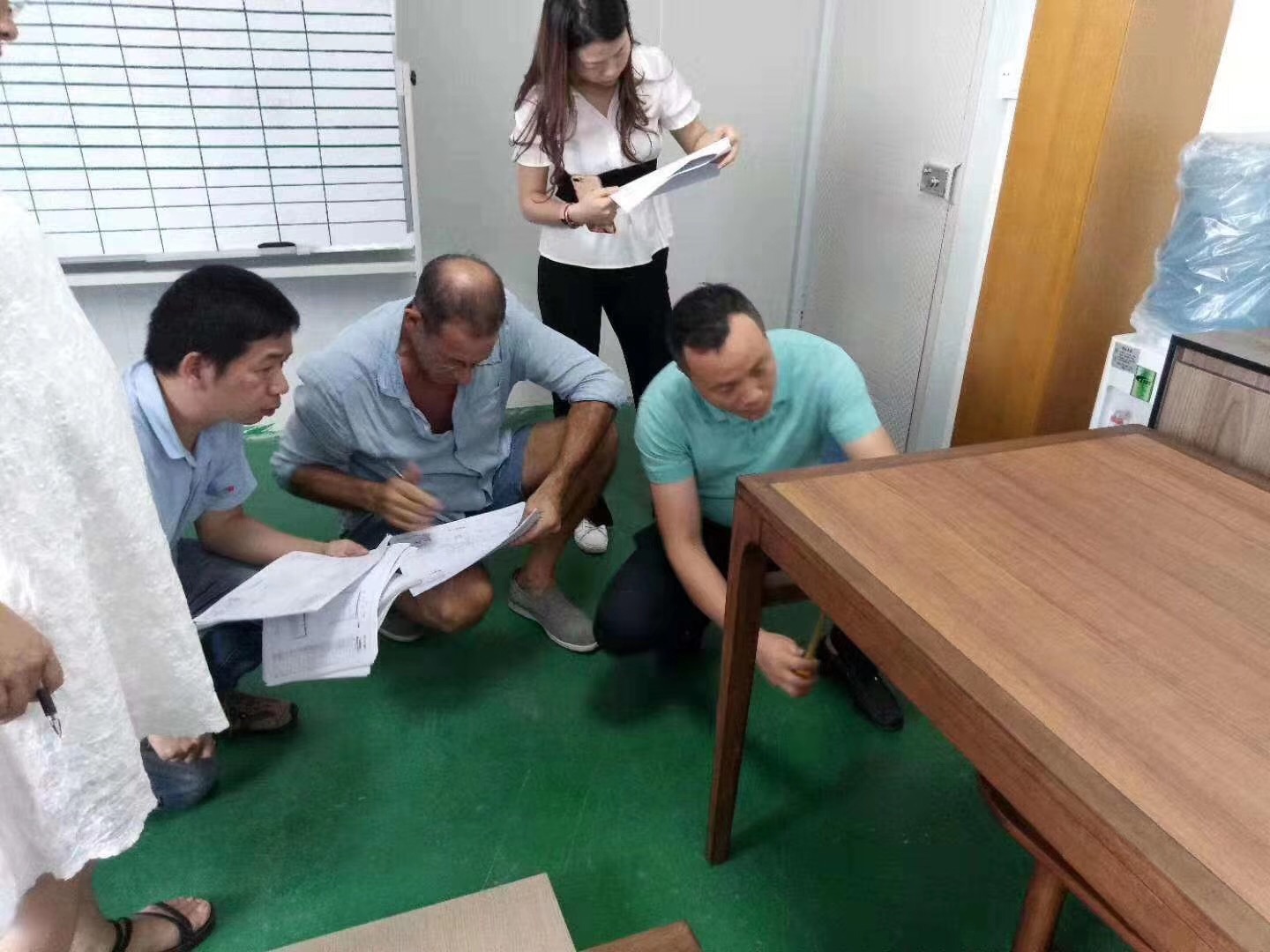 热烈祝贺迪欧外贸公司承接美国迪士尼酒店家具采购项目