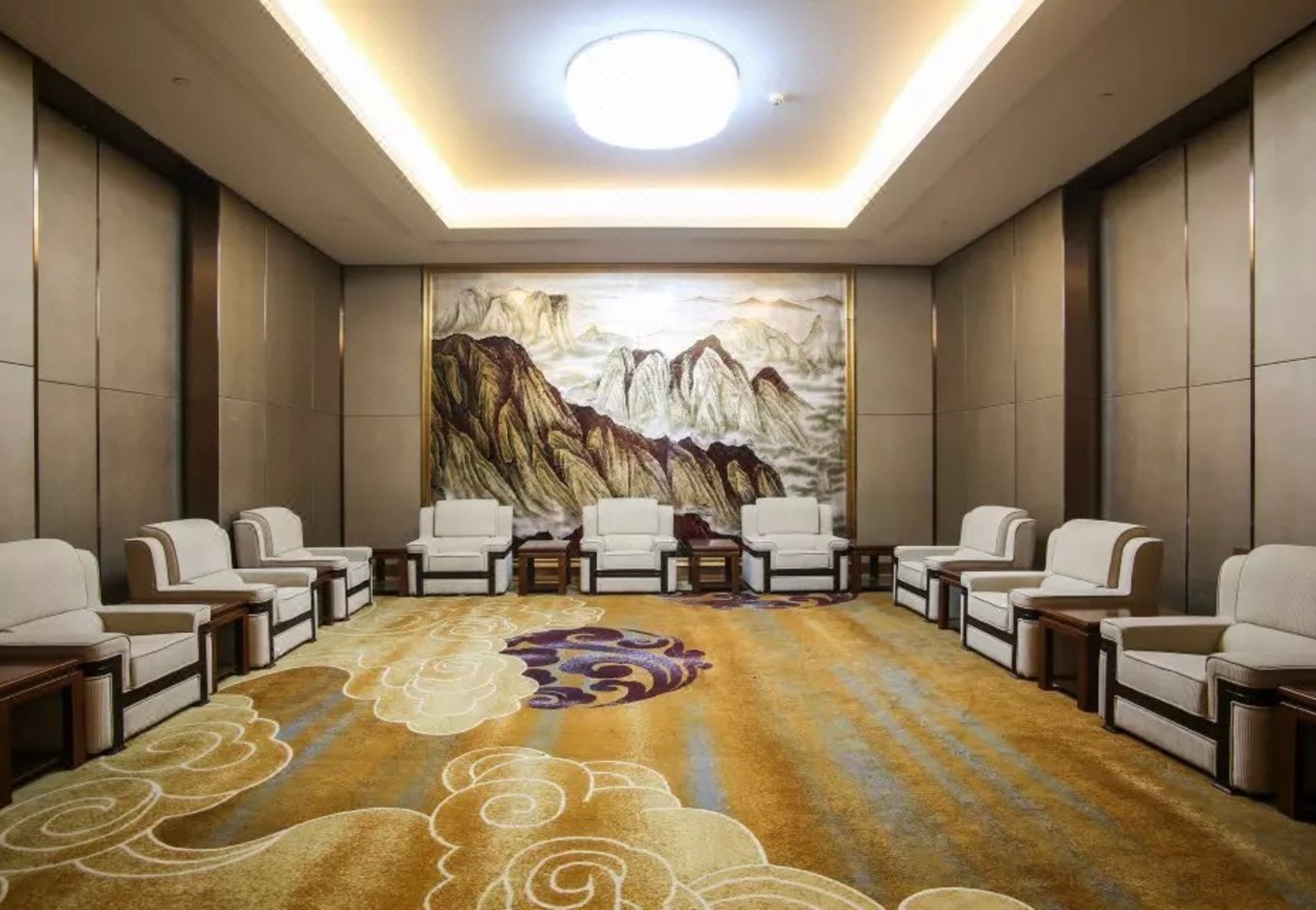 湖北钟祥王府大酒店会议区家具